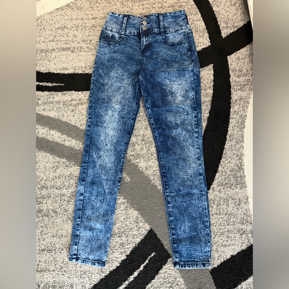 Fashion Nova Blue High-Waisted Women's Jeans